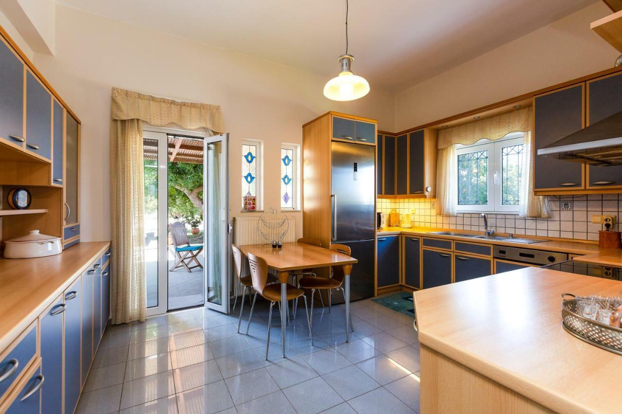 Carpe Diem-Luxury Villa With Private Pool Agia Paraskevi  エクステリア 写真