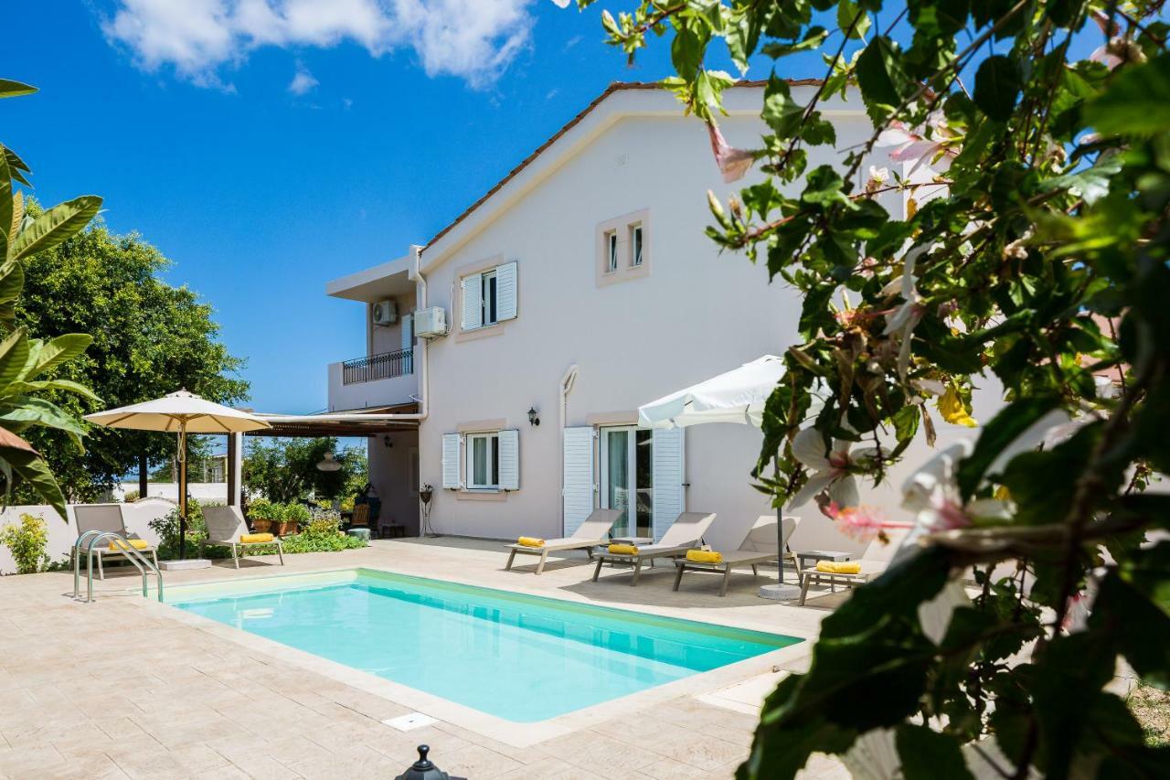 Carpe Diem-Luxury Villa With Private Pool Agia Paraskevi  エクステリア 写真